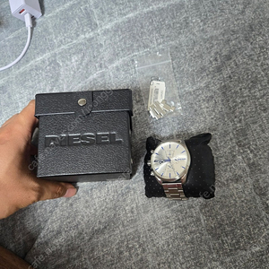 디젤 메탈시계 dz4473