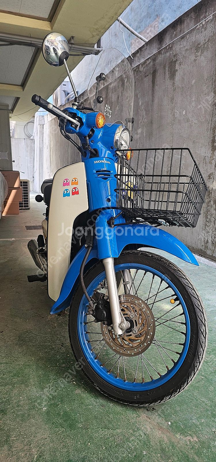 슈퍼커브 2022년 5500키로 파란색 팝니다--1