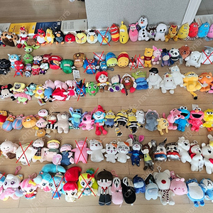 캐치 티니핑, 앵그리버드, 라바, 마시마로, 어벤져스, 에비츄, 지방이, 바바파파, 디즈니, 마블, 푸우, 오버액션 토끼 등 (키링/열쇠고리) 소형 인형 판매 (미사용)
