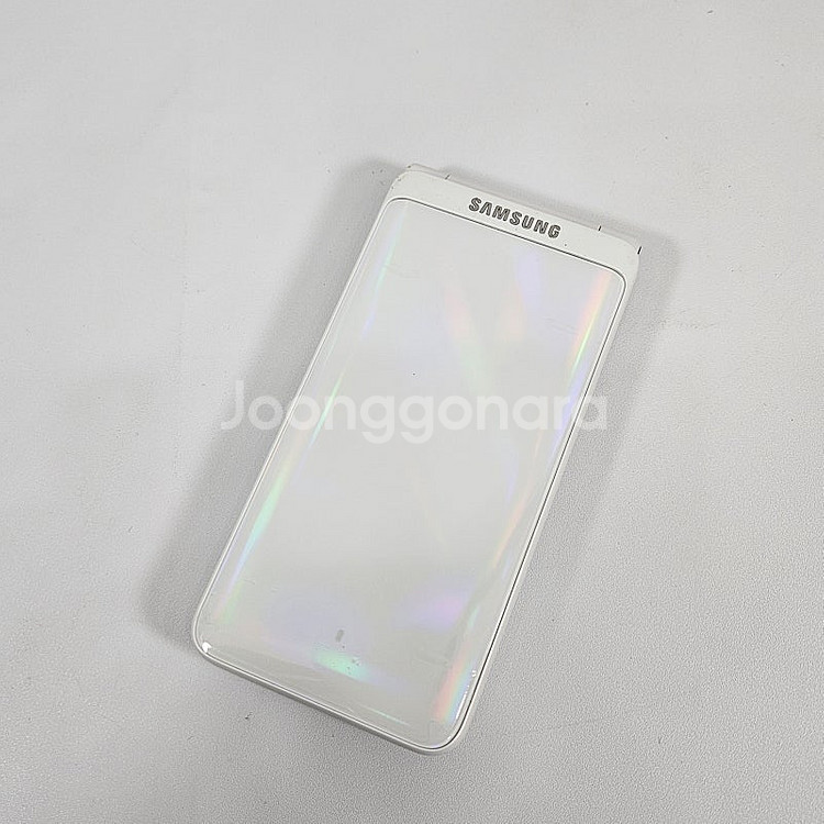 G160 ] 갤럭시폴더2 화이트 32기가 8.9만원판매...--0