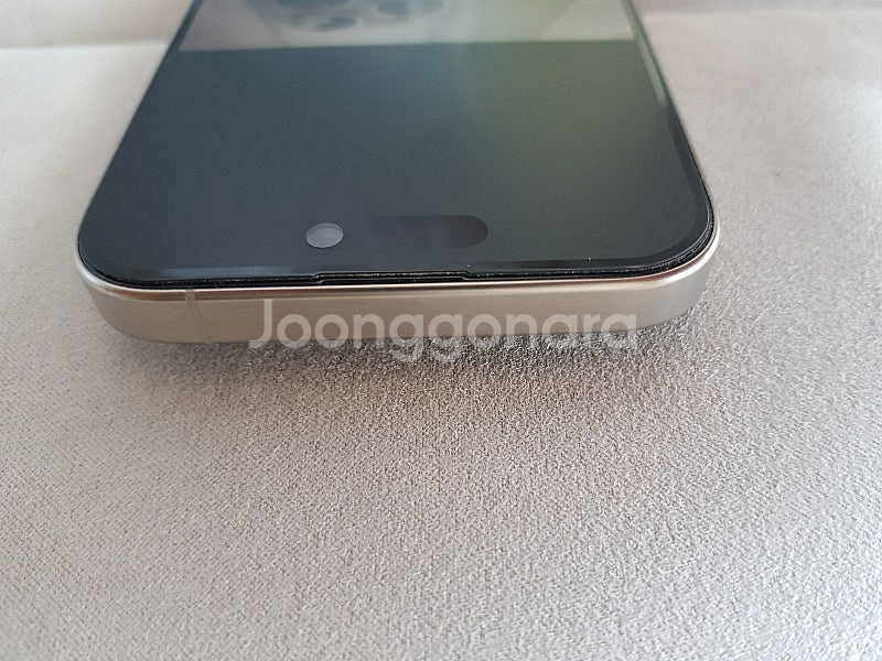 아이폰 15pro 네추럴티타늄 S급 256G--6