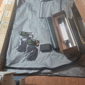 Vivosun 그로우텐트 150w led 조명 두개 컨트롤러 등 팝니다 수경재배 실내재배 led등