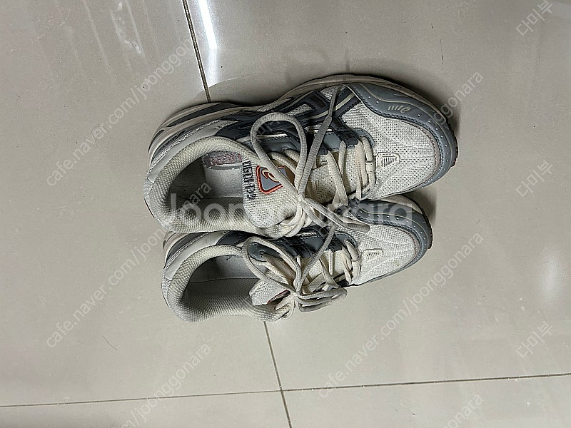 (가격내림)아식스 젤카이노 운동화--3