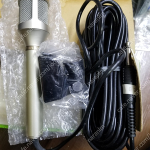 오래된 마이크 TOA DM-803 토아 다이나믹 마이크 미사용 제품입니다.
