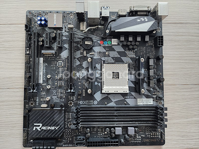 바이오스타 레이싱 X370 GT3 AMD AM4 M-A...--0