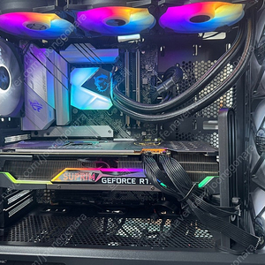 게이밍본체 i7 12700k 32g 3070Ti 750W 팝니다.