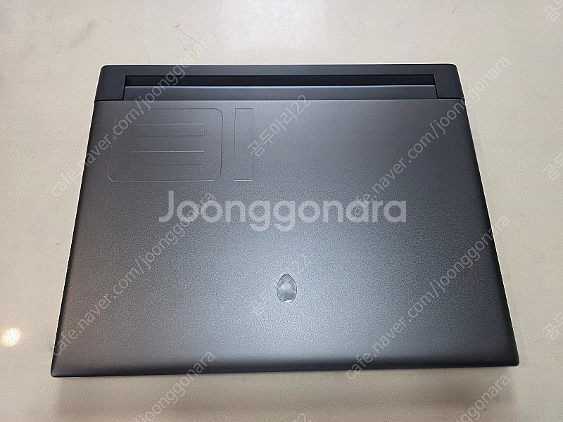 에일리언웨어 M18 R1 4070 노트북--3