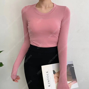 핑크 긴팔 티셔츠