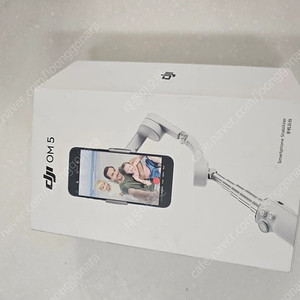 DJI 오즈모 모바일 5 짐벌 판매​몇번 사용안한 제품입니다.