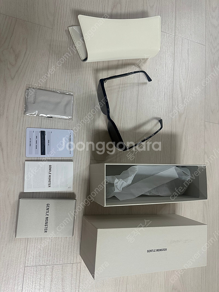 젠틀몬스터 선글라스 판매 합니다. 각각 가격입니다.--0