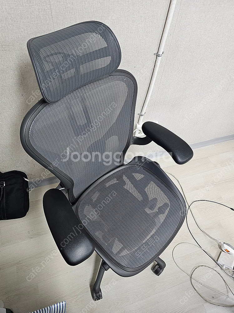 허먼밀러 에어론 헤드레스트포함--0