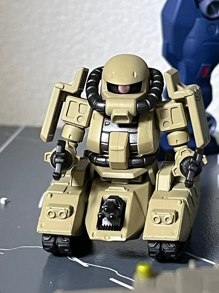 로봇혼 짐커스텀 재판본, 짐쿠엘, 자쿠탱크 가챠--2