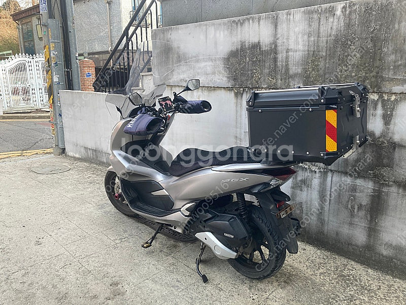 18년 pcx125 158만원--2