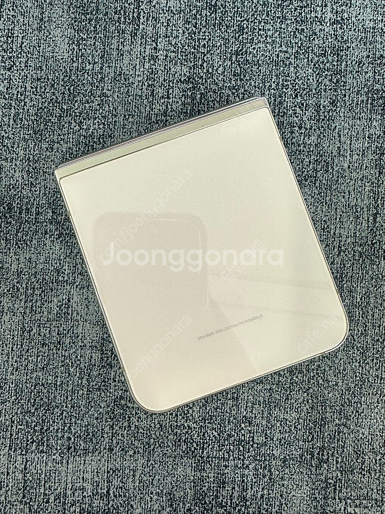 (SKT) 갤럭시Z플립5 256G 화이트 무잔상 가성비...--1