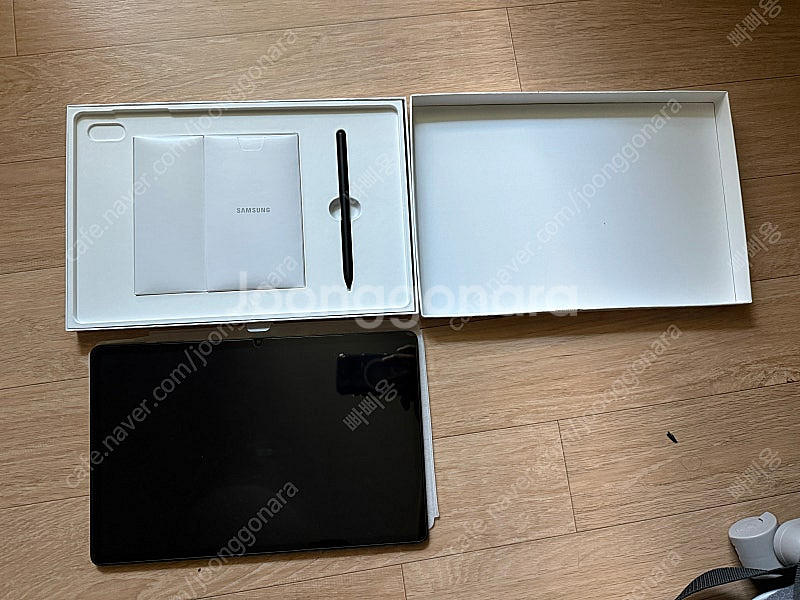 갤럭시탭S8+ 256G WIFI 그라파이트 팝니다.--5