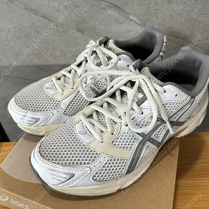 [260] 아식스 젤1130 화이트 클레이 그레이