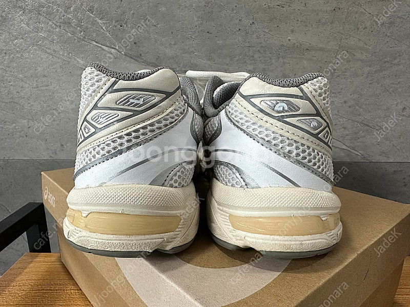 [260] 아식스 젤1130 화이트 클레이 그레이--2