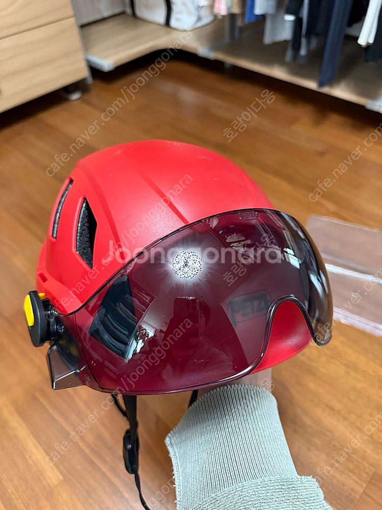 페츨 스트라토벤트(안전모)레드컬러/비지르쉐도우--0