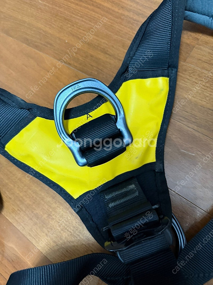 페츨 애스트로(인터네셔널 버전) 전체식 안전벨트 판매합니다.--3