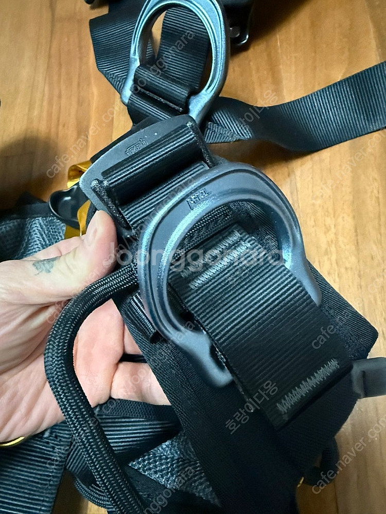 페츨 애스트로(인터네셔널 버전) 전체식 안전벨트 판매합니다.--6