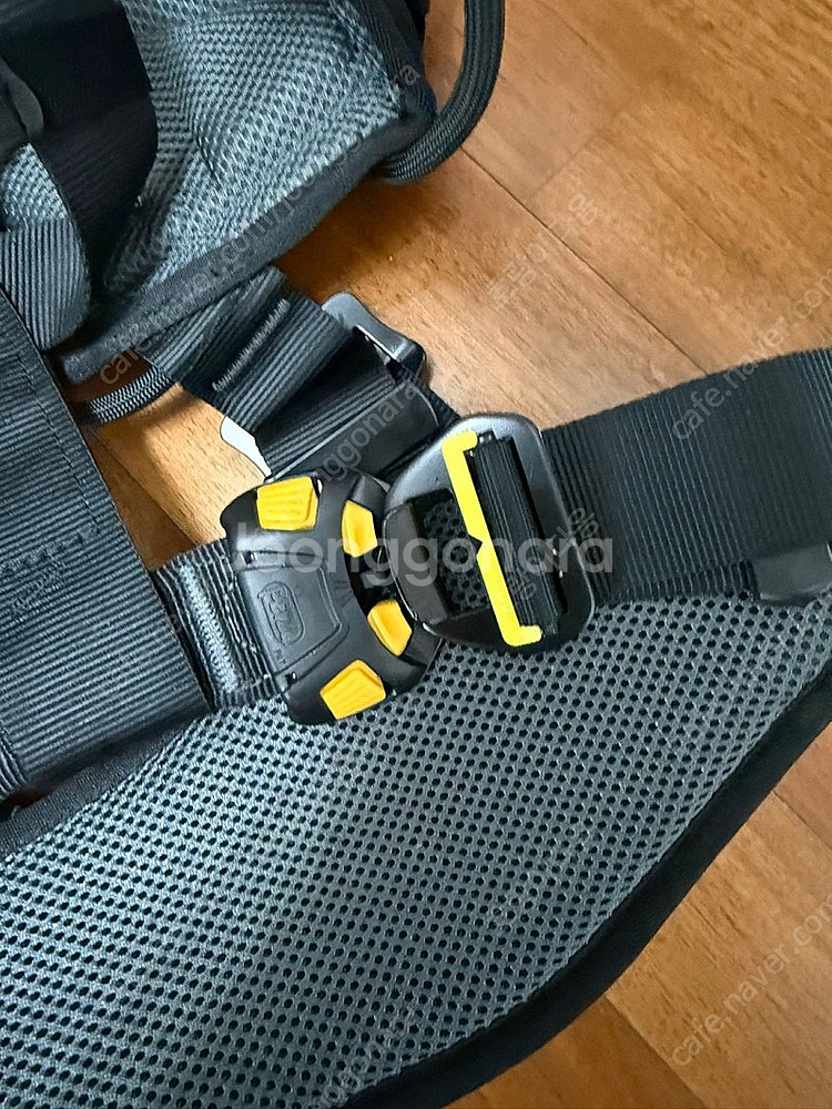 페츨 애스트로(인터네셔널 버전) 전체식 안전벨트 판매합니다.--8