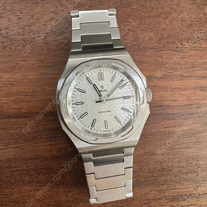 예마 YEMA 39mm 어반트레블러 화이트 다이얼(가격낮춤 80만원)[택배거래 또는 뚝섬역 직거래]