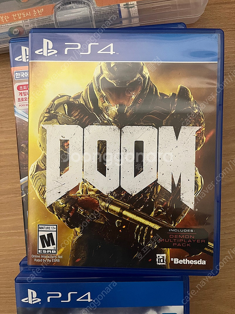 PS4 둠 리부트팝니다.--0