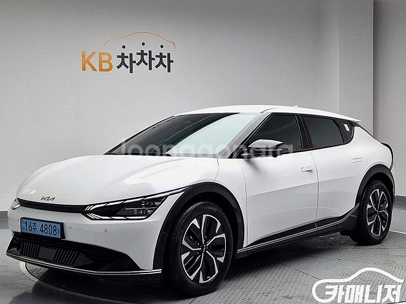 [기아]EV6 롱레인지 어스 (5인승) 2023 년 전기 중고차 전액할부 중고차리스 중고차수출--0