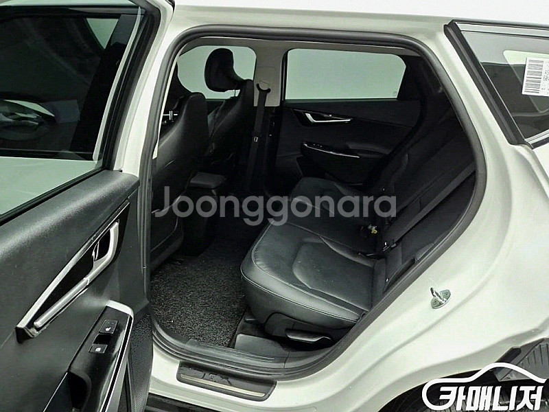 [기아]EV6 롱레인지 어스 (5인승) 2023 년 전기 중고차 전액할부 중고차리스 중고차수출--3