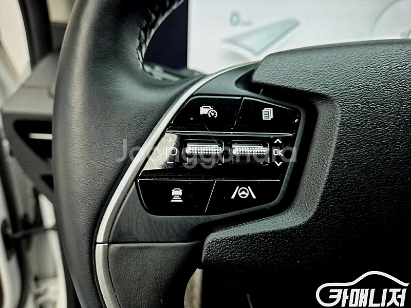 [기아]EV6 롱레인지 어스 (5인승) 2023 년 전기 중고차 전액할부 중고차리스 중고차수출--5