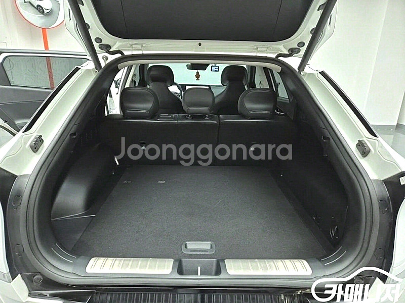 [기아]EV6 롱레인지 어스 (5인승) 2023 년 전기 중고차 전액할부 중고차리스 중고차수출--7