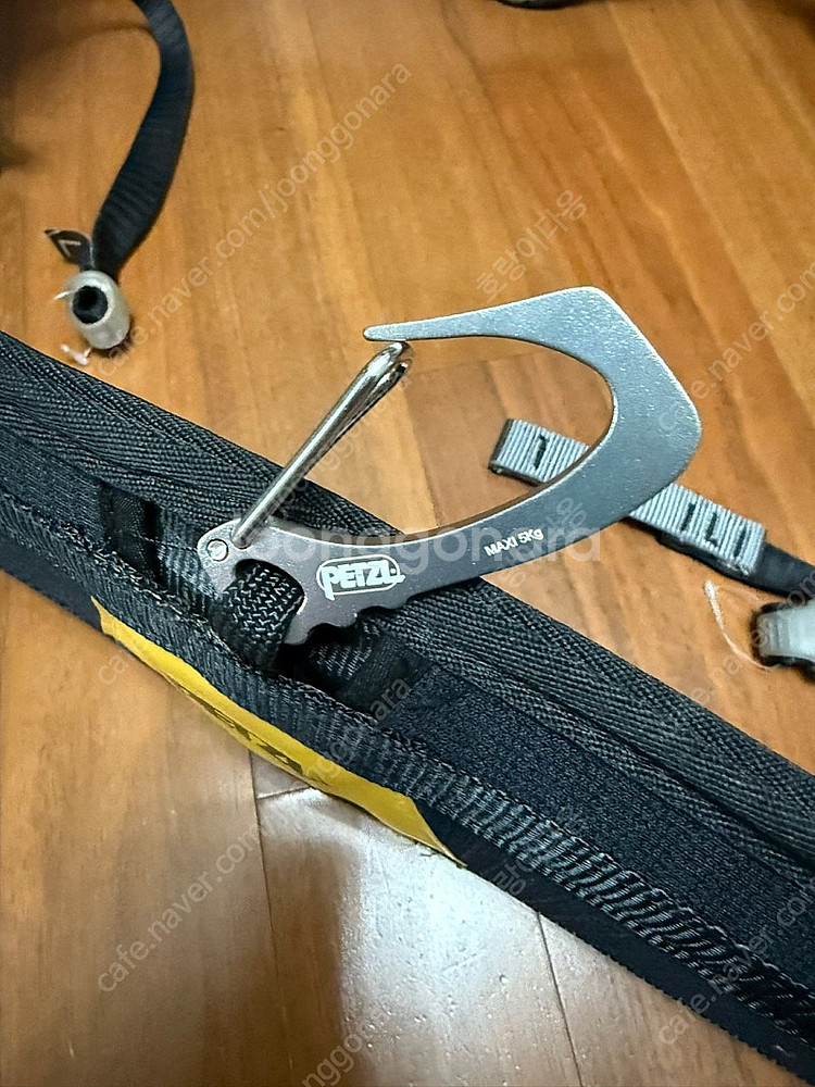 페츨 포디엄츨 포디엄(작업용이나 안전시트 )판매합니다.--3