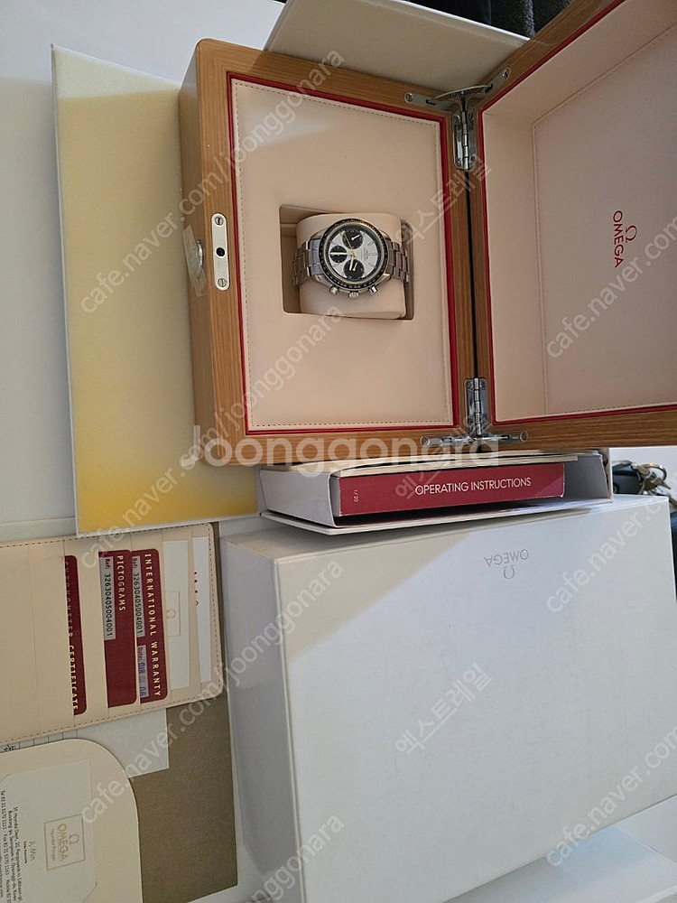 오메가 스피드마스터 흰판2018년식 판매합니다--0