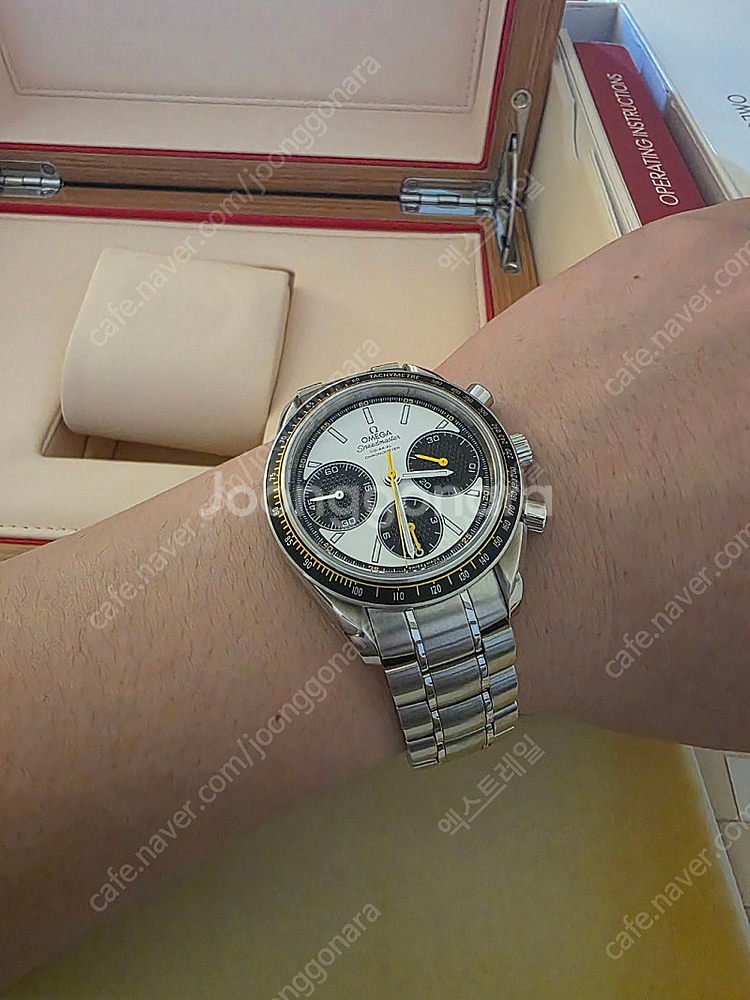 오메가 스피드마스터 흰판2018년식 판매합니다--6