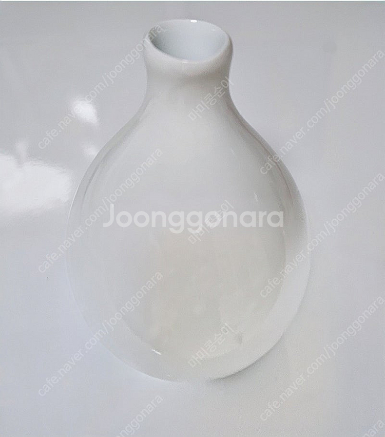 라기환 백자주병(달항아리)--0
