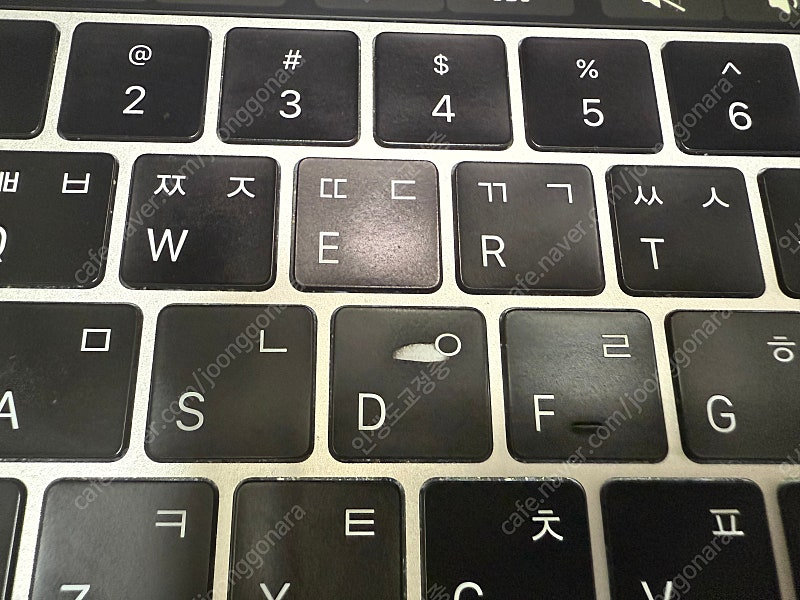 맥북프로 2018 13인치 16G 512G SSD 고급형(CTO) 터치바 이미지