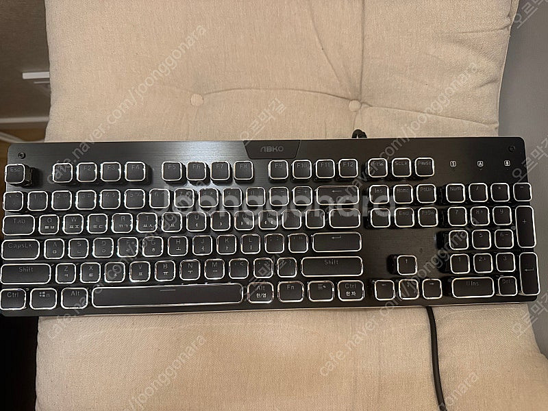 앱코 k840s 키보드 판매합니다--0