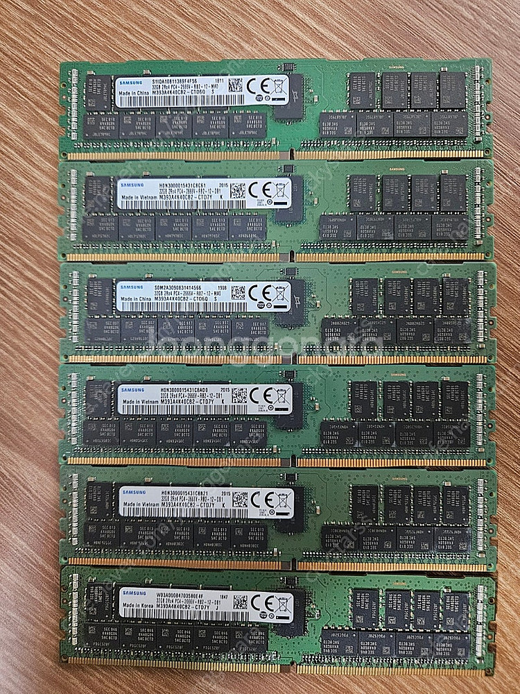 삼성 DDR4 32GB ECC REG 램 6개--0