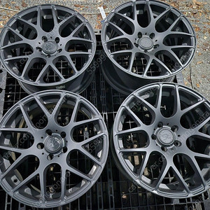 18인치 HRE P40 st 휠 더뉴그렌져HG 아슬란 제네시스 아반떼스포츠 투싼ix 제네시스 제네시스쿠페 젠쿱 뉴라이즈 뉴에쿠스 니로 뉴튜싼ix 싼타페DM 더프라임 투싼ix G80