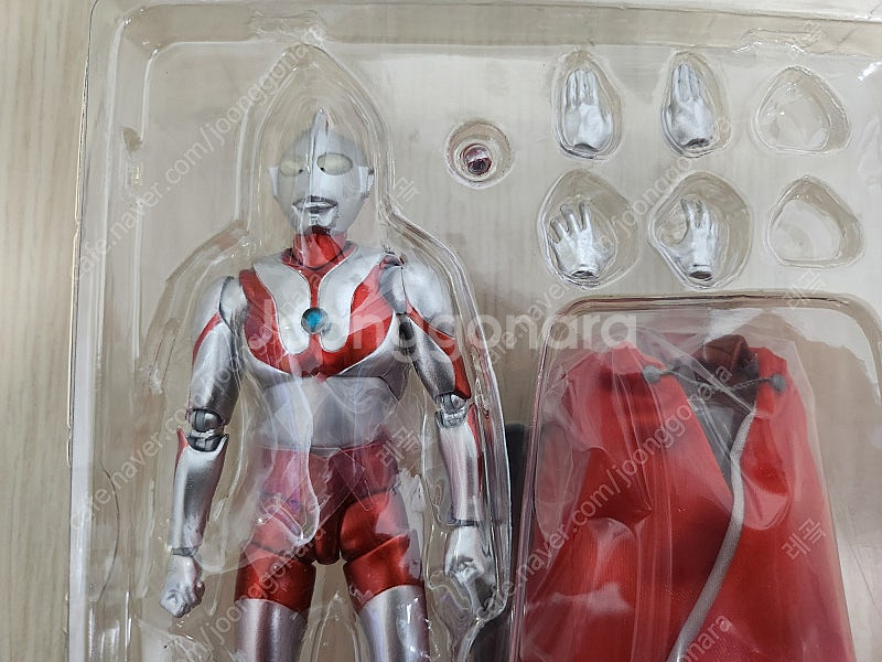 반다이 SHF 울트라맨 55주년 기념 피규어--4