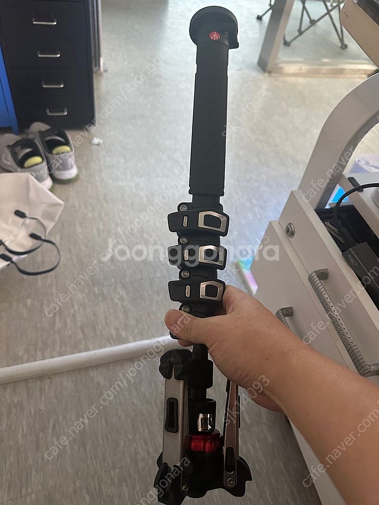 맨프로토 MVMXPROC5 모노포드 알류미늄 팝니다.--0