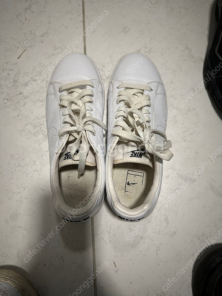 나이키 테니스 클래식 울트라 레더 화이트--0