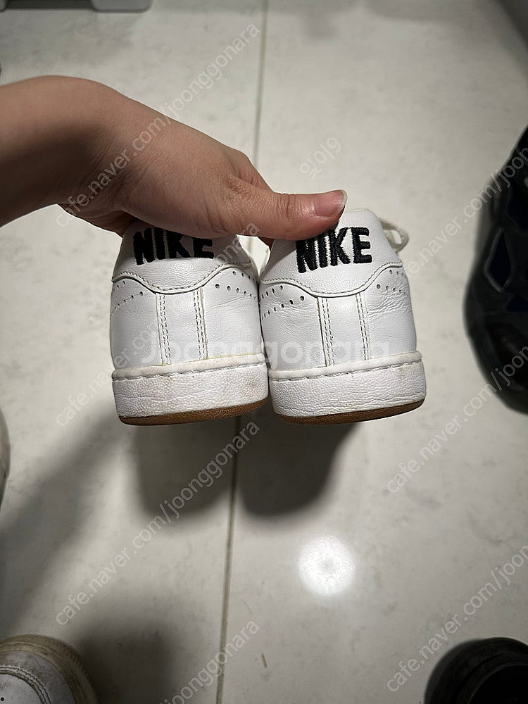 나이키 테니스 클래식 울트라 레더 화이트--1