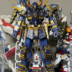 MG 무사 건담 마크2 도색작 가조립 팝니다.