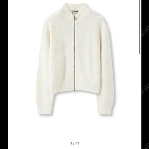 우영미 화이트 하이넥 집업 스웨터 W243KN19531W