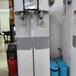 코웨이 업소용 대용량 냉온정수기 (CHP-700L) 판매 8만원