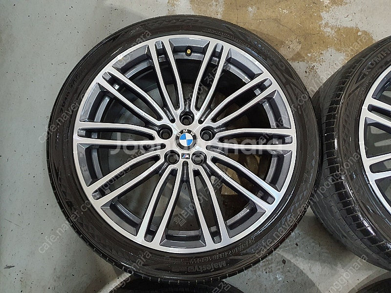 # BMW 664M G30 정품 휠타이어 판매합니다--3