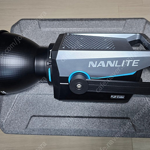 난라이트 NANLITE 풀컬러 RGB 조명 FC-500C 판매합니다.