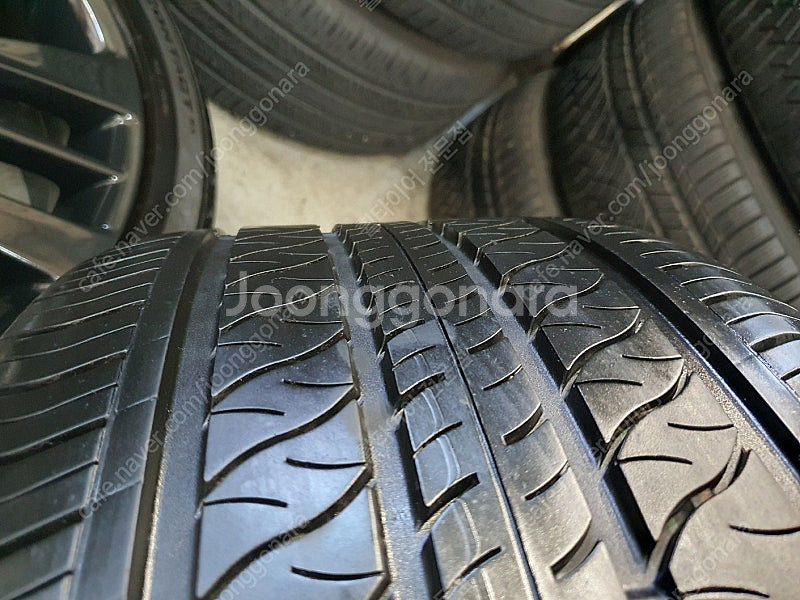 #제네시스 G80 블랙 19인치 휠타이어 판매합니다--6