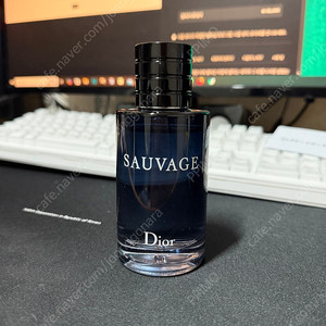 디올 남성 향수 소바쥬 오 드 뚜왈렛 100ml (잔량 대략 80~85ml)